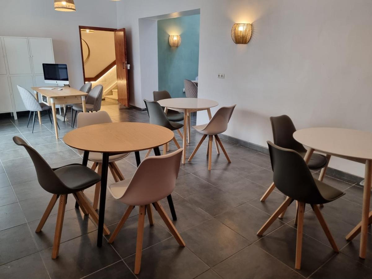 Compass House Vandrarhem Las Palmas de Gran Canaria Exteriör bild