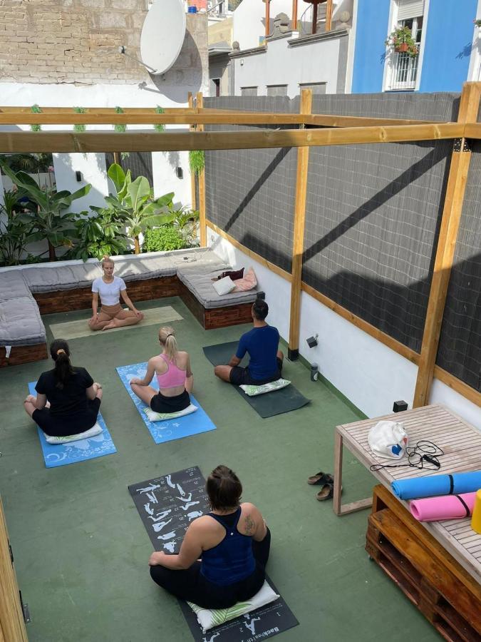 Compass House Vandrarhem Las Palmas de Gran Canaria Exteriör bild